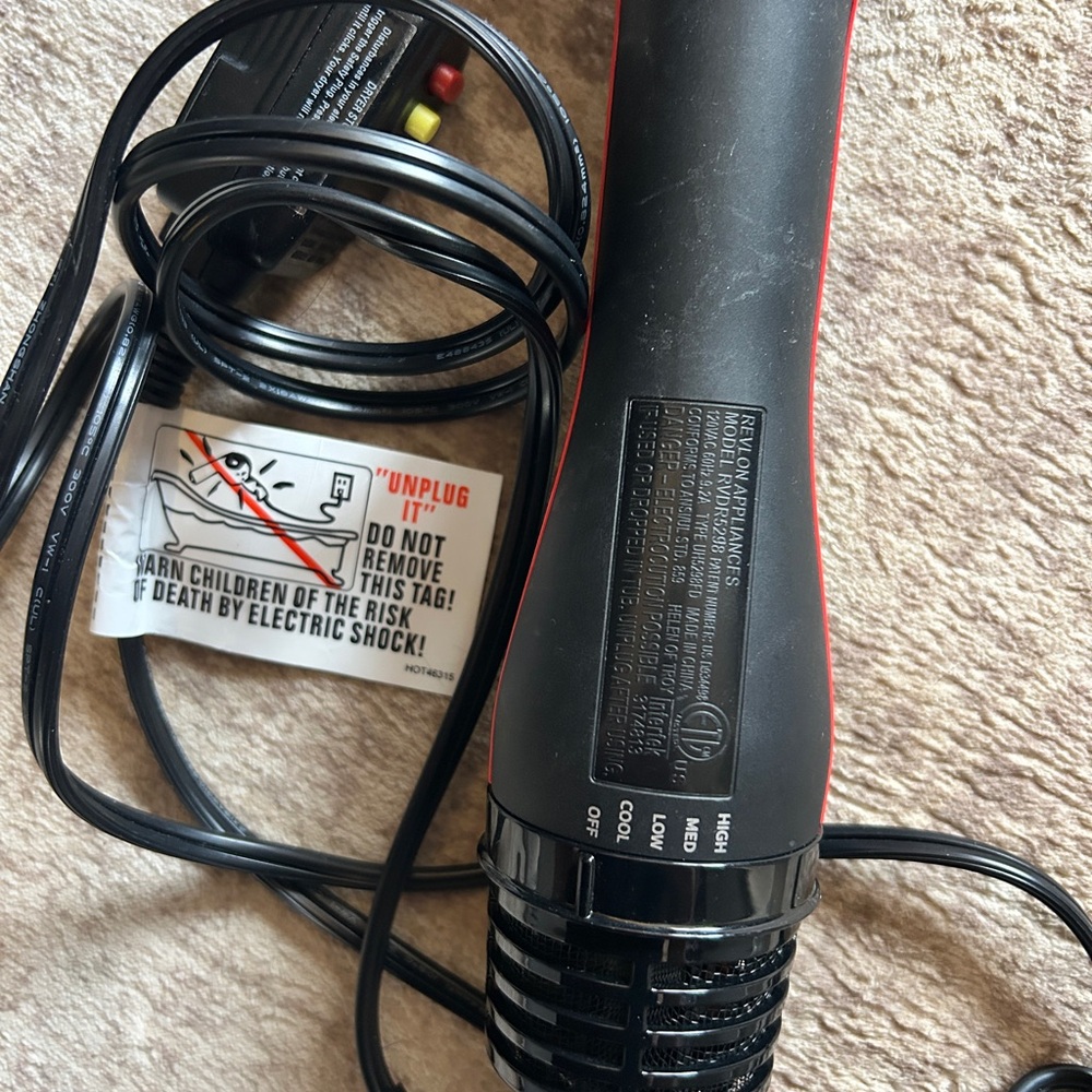 Revlon Hair Dryer Brush - Picture 2 of 2